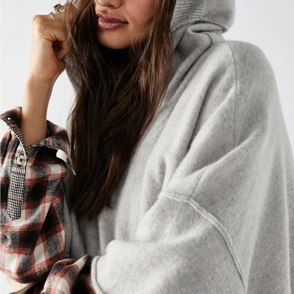 Free People Whisper Cashmere Poncho - Picture 4 of 14